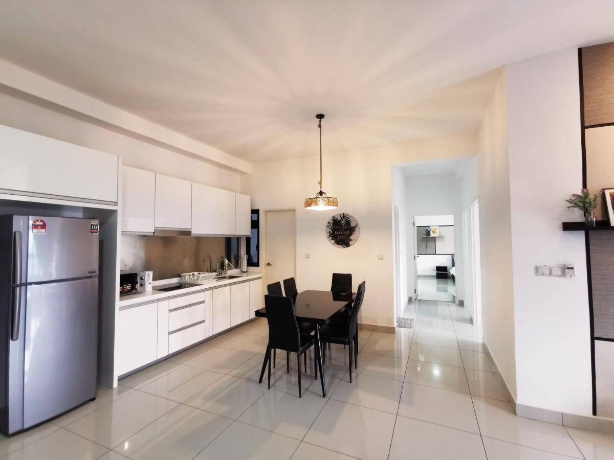 Meridin@Medini#3 Apartment Nusajaya  Bagian luar foto